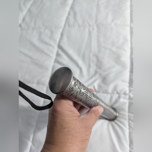 Pewter First Communion Certificate Holder. Engraved with church, doves, chalise. - Picture 7 of 8